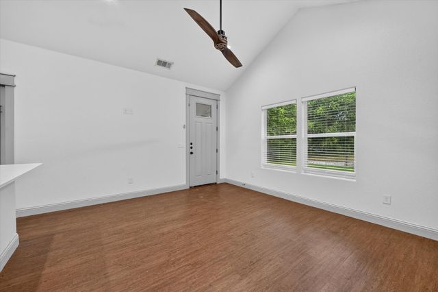 818 W Elm Street, Denison, TX 75020
