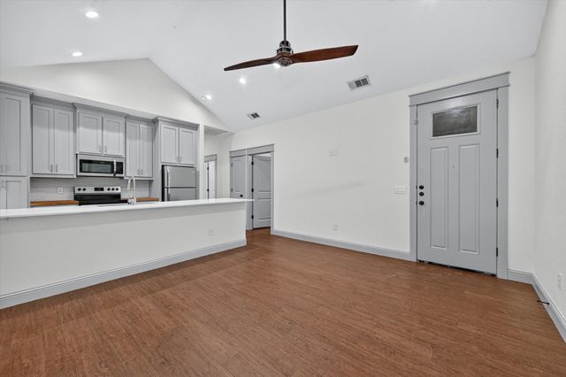 818 W Elm Street, Denison, TX 75020