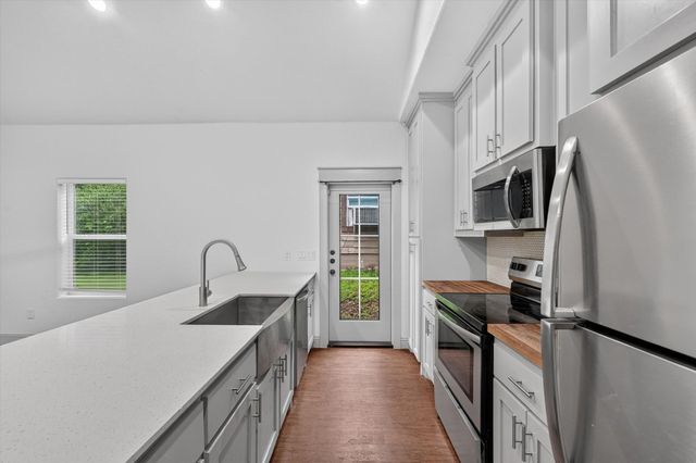 818 W Elm Street, Denison, TX 75020