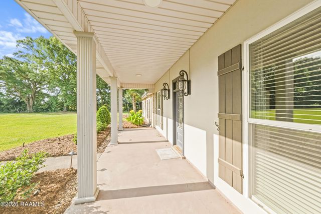 136 Shelby Oaks Lane, Lafayette, LA 70507