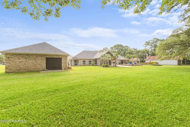 136 Shelby Oaks Lane, Lafayette, LA 70507