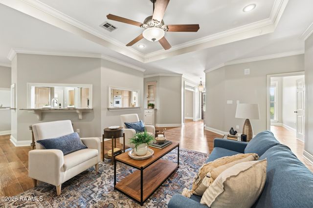 136 Shelby Oaks Lane, Lafayette, LA 70507