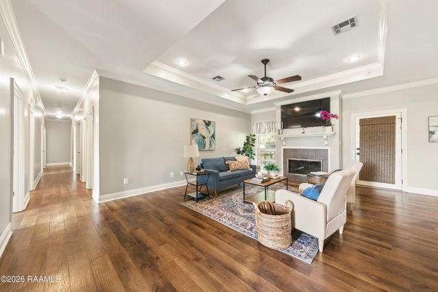 136 Shelby Oaks Lane, Lafayette, LA 70507