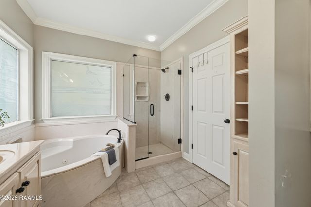 136 Shelby Oaks Lane, Lafayette, LA 70507