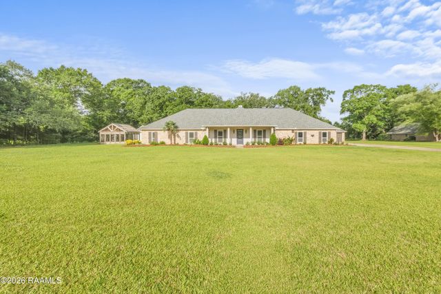 136 Shelby Oaks Lane, Lafayette, LA 70507
