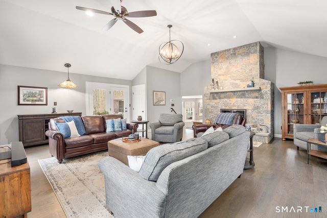 61 Sharon Court, Shelton, CT 06484