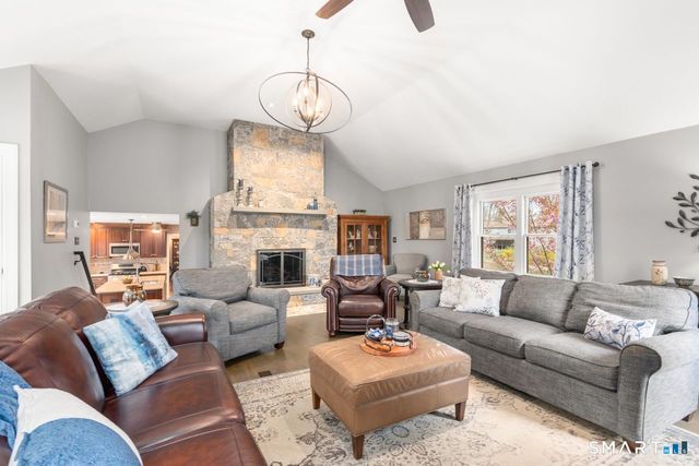 61 Sharon Court, Shelton, CT 06484