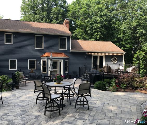 61 Sharon Court, Shelton, CT 06484