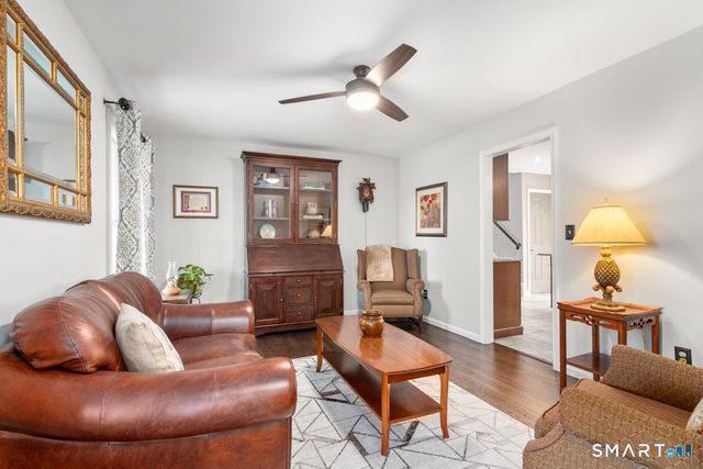 61 Sharon Court, Shelton, CT 06484