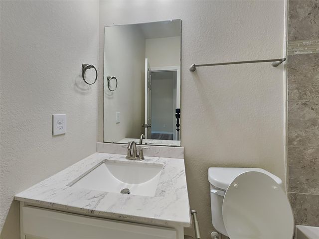 2734 Kings Retreat Circle, Houston, TX 77345