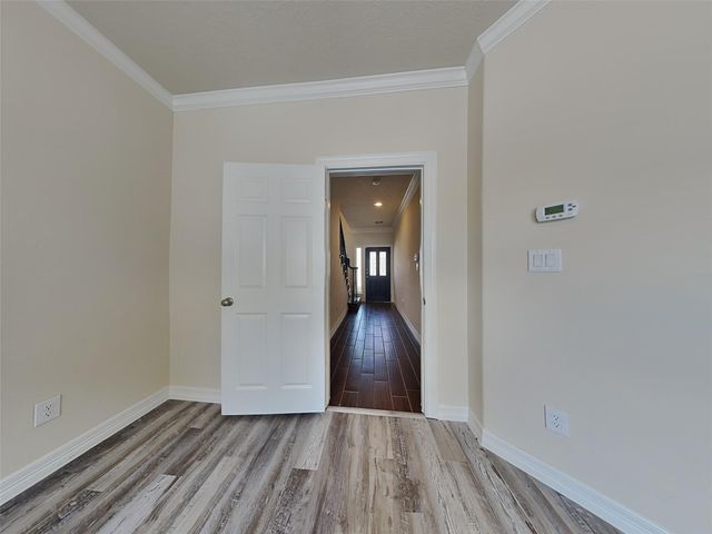 2734 Kings Retreat Circle, Houston, TX 77345