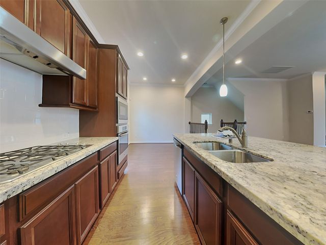2734 Kings Retreat Circle, Houston, TX 77345
