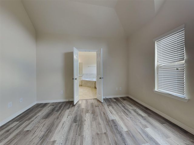 2734 Kings Retreat Circle, Houston, TX 77345