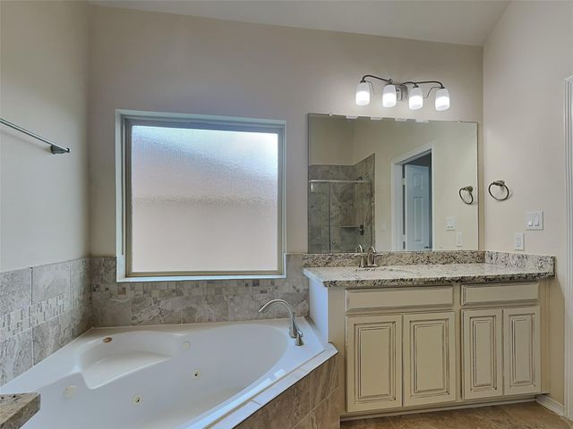 2734 Kings Retreat Circle, Houston, TX 77345