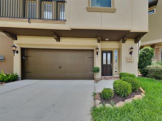 2734 Kings Retreat Circle, Houston, TX 77345