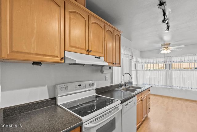 6204 Village 6, Camarillo, CA 93012