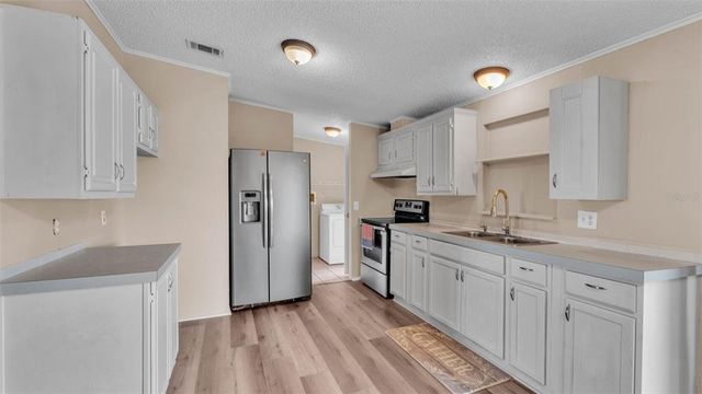 15 CACTUS CIRCLE E, Winter Haven, FL 33880