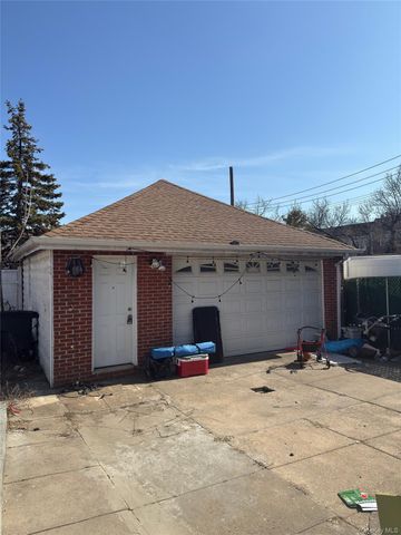 136-15 Whitelaw Street, Ozone Park, NY 11417