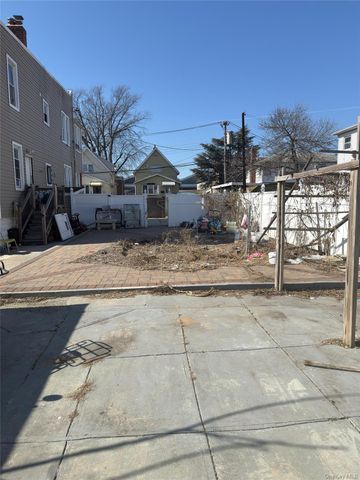 136-15 Whitelaw Street, Ozone Park, NY 11417
