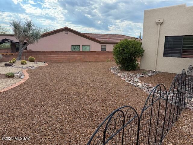 790 W Arbor Ridge Drive, Green Valley, AZ 85614