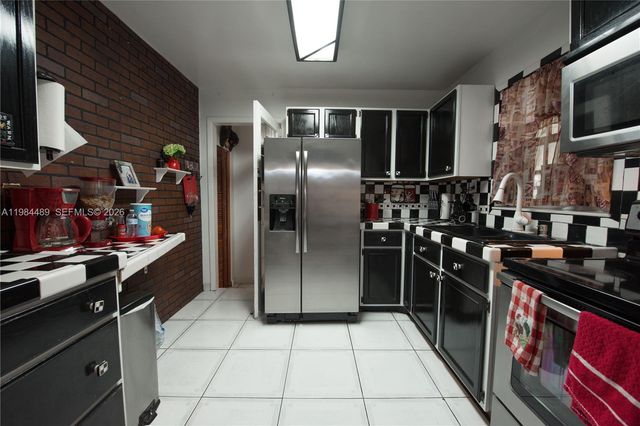 19251 SW 319th St, Homestead, FL 33030