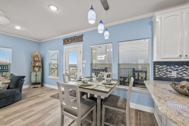 123 Carlton Avenue, Surfside Beach, TX 77541