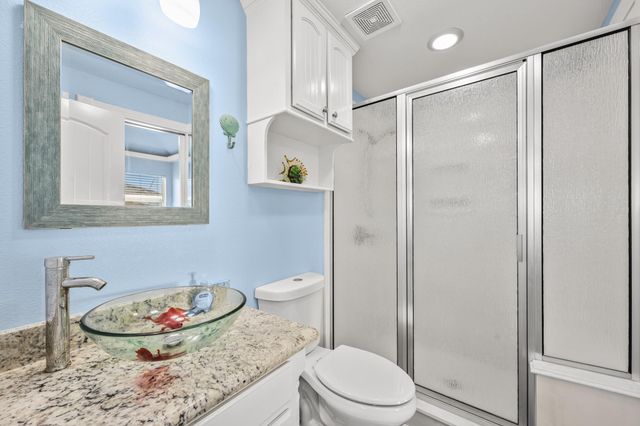 123 Carlton Avenue, Surfside Beach, TX 77541