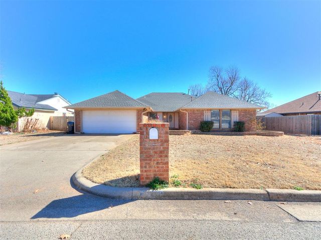 4000 LANDMARK Road, Yukon, OK 73099