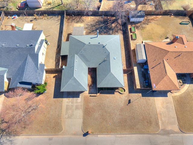 4000 LANDMARK Road, Yukon, OK 73099