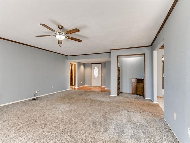 4000 LANDMARK Road, Yukon, OK 73099