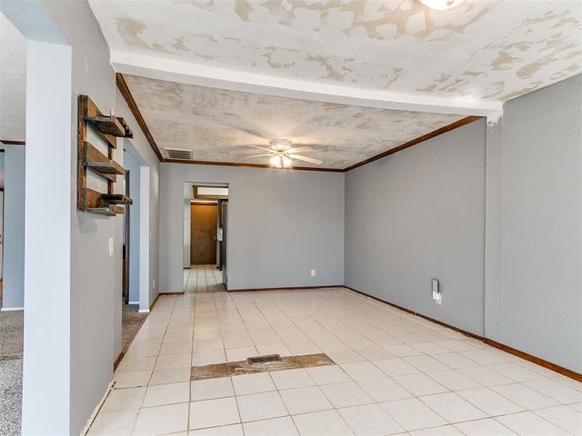 4000 LANDMARK Road, Yukon, OK 73099