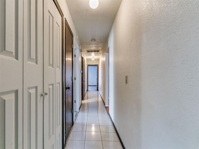 4000 LANDMARK Road, Yukon, OK 73099