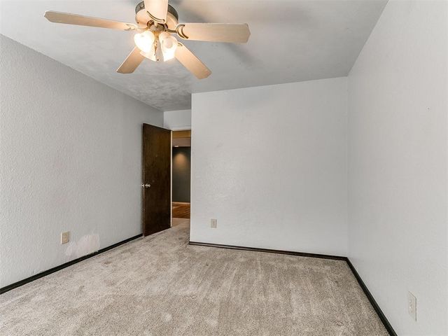 4000 LANDMARK Road, Yukon, OK 73099