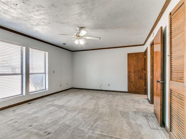 4000 LANDMARK Road, Yukon, OK 73099