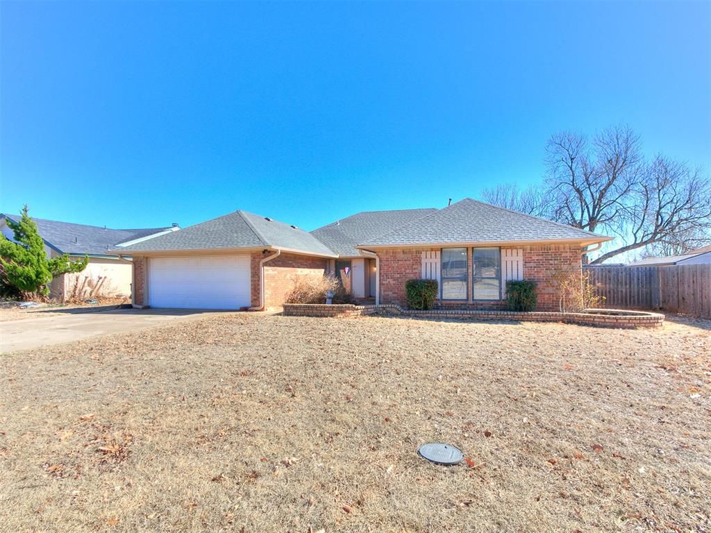 4000 LANDMARK Road, Yukon, OK 73099