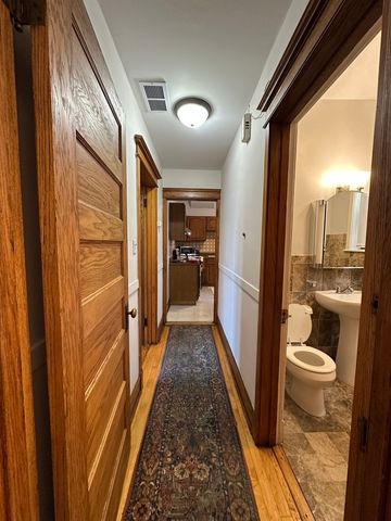 3759 N Damen Avenue 2, Chicago, IL 60618