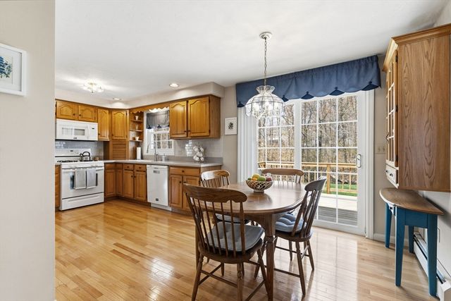 32 Dolly Dr, Worcester, MA 01604