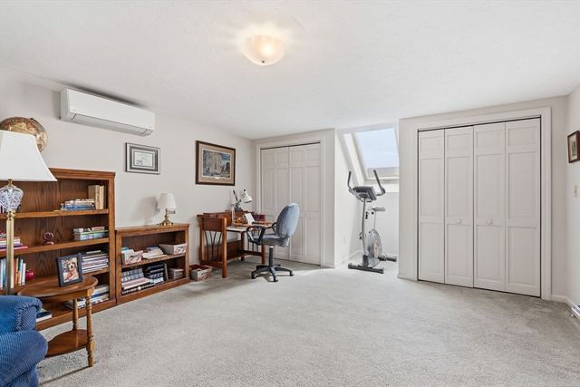 32 Dolly Dr, Worcester, MA 01604