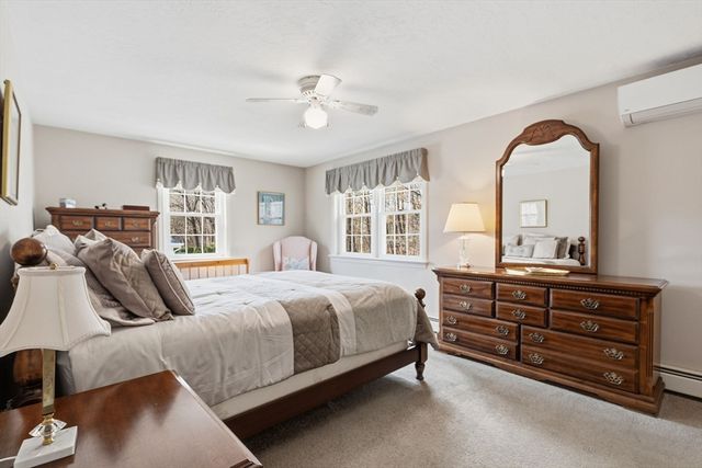 32 Dolly Dr, Worcester, MA 01604