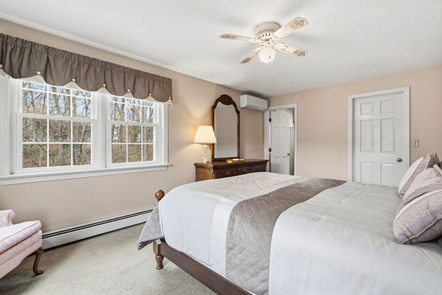 32 Dolly Dr, Worcester, MA 01604