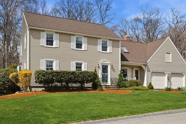 32 Dolly Dr, Worcester, MA 01604