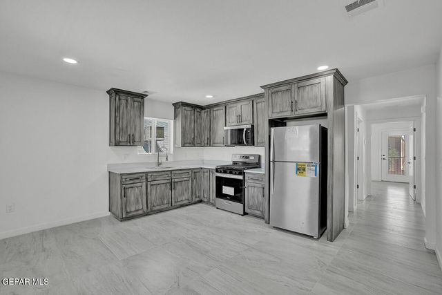 1107 MYRTLE Avenue A-D, El Paso, TX 79901