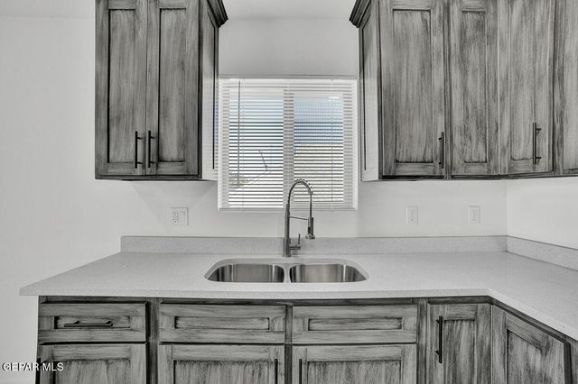 1107 MYRTLE Avenue A-D, El Paso, TX 79901