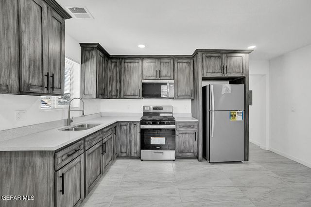 1107 MYRTLE Avenue A-D, El Paso, TX 79901