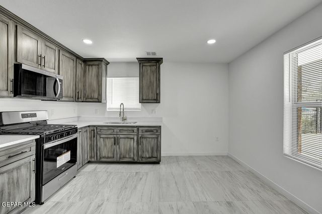 1107 MYRTLE Avenue A-D, El Paso, TX 79901