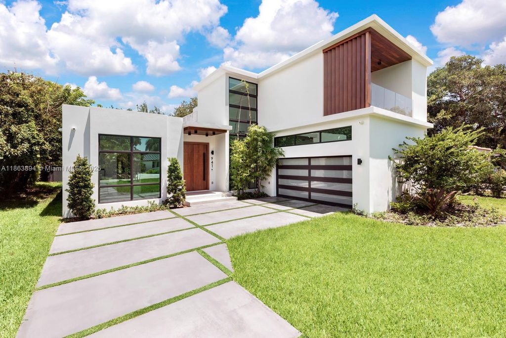 941 NE 92nd St, Miami Shores, FL 33138