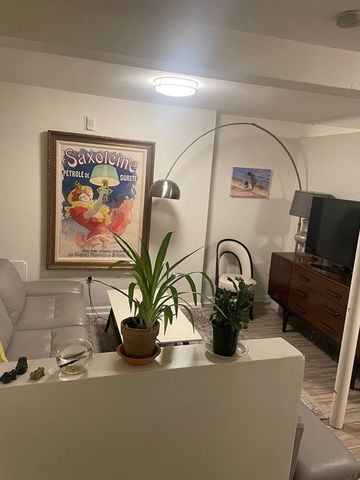 323 Meridian St 2, Boston, MA 02128