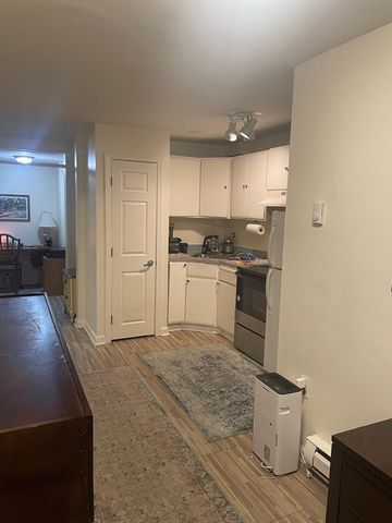 323 Meridian St 2, Boston, MA 02128