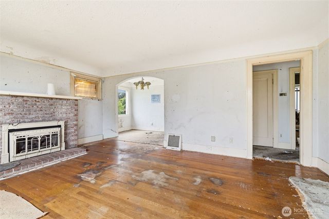 3704 N Tyler Street, Tacoma, WA 98407