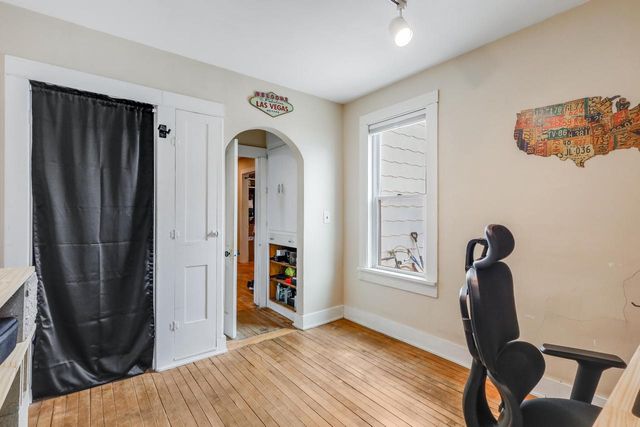 211 E Main STREET, Mishicot, WI 54228